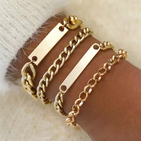 Jewelry - ☀️🆕Chunky Gold Chain Bracelet